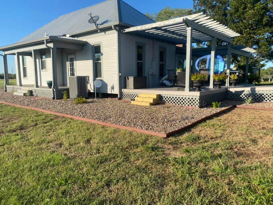 Landscaping and Lawn Maintenance Victoria, Texas